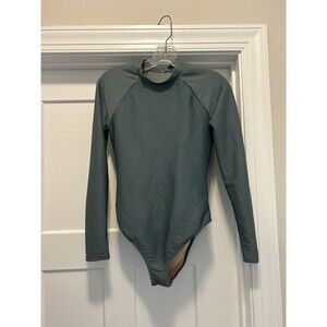 J.CREW  Active ribbed long-sleeve one-piece Swimsuit Rash Guard size 6 Green